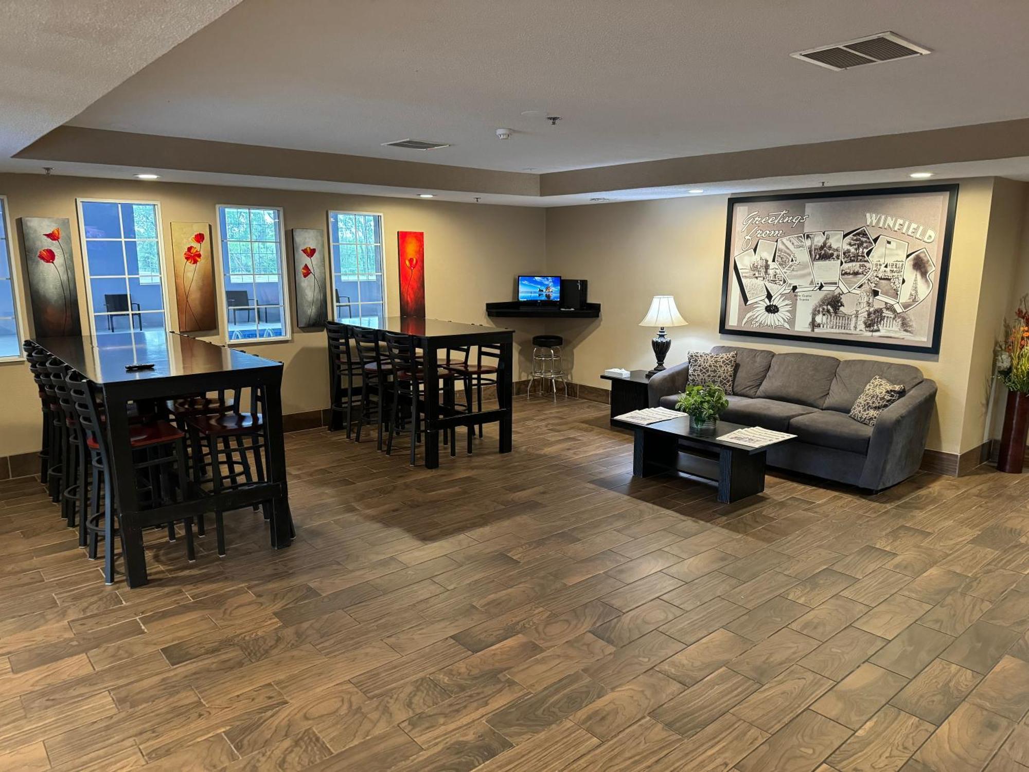 Super 8 By Wyndham Winfield-Quail Ridge Area Hotel Kültér fotó