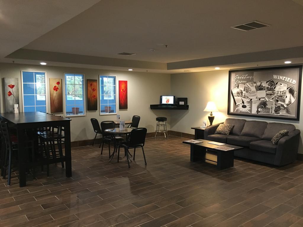 Super 8 By Wyndham Winfield-Quail Ridge Area Hotel Kültér fotó